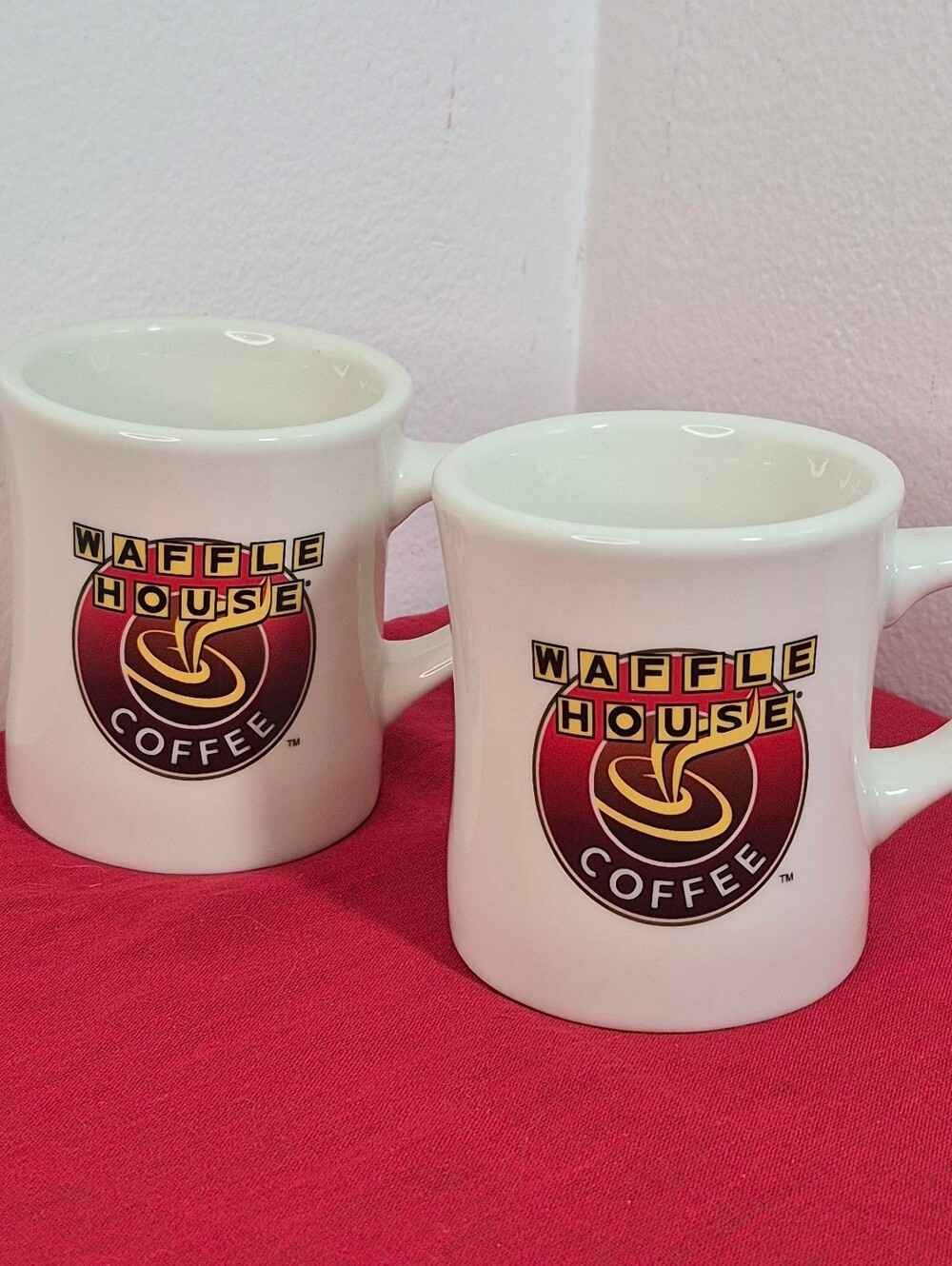 Pair of Waffle House Diner-style Heavy Thick Coffee Mugs Tuxton 8 oz *Mint